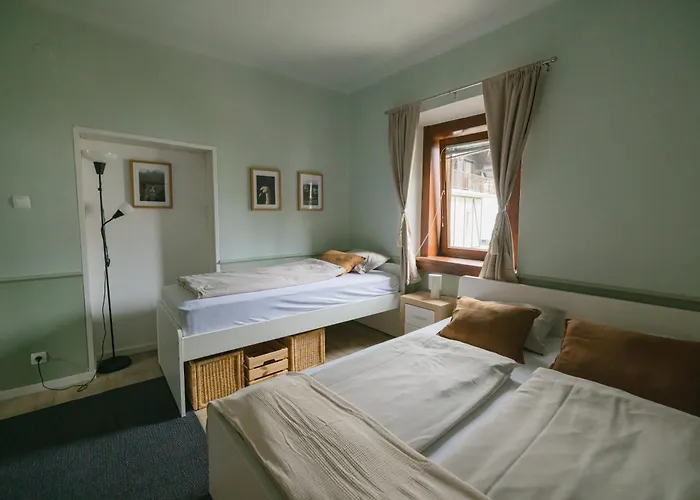 Castle Road Apartma Bled