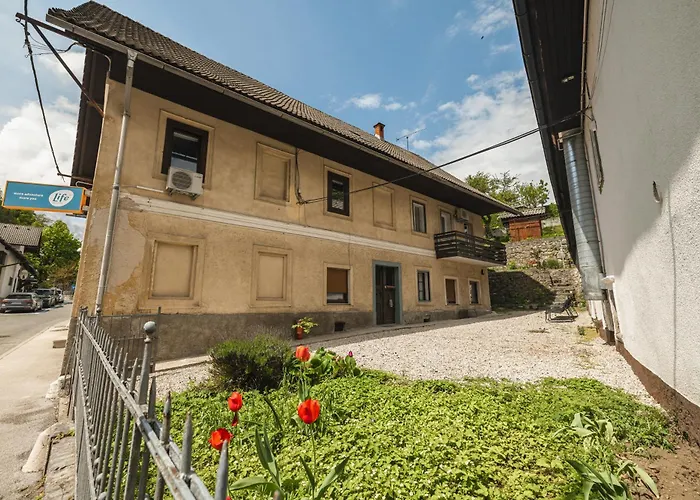 Castle Road Apartma Bled