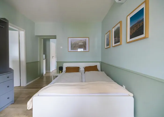 Apartma Castle Road *